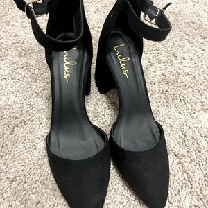 Lulus pumps
